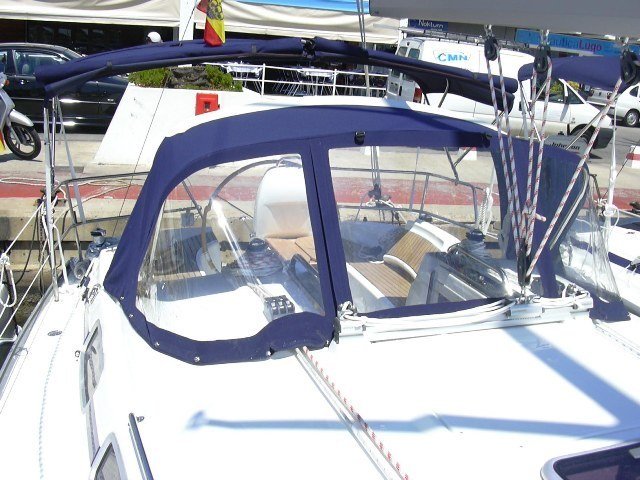 Sprayhood For 2005 Cruiser 33