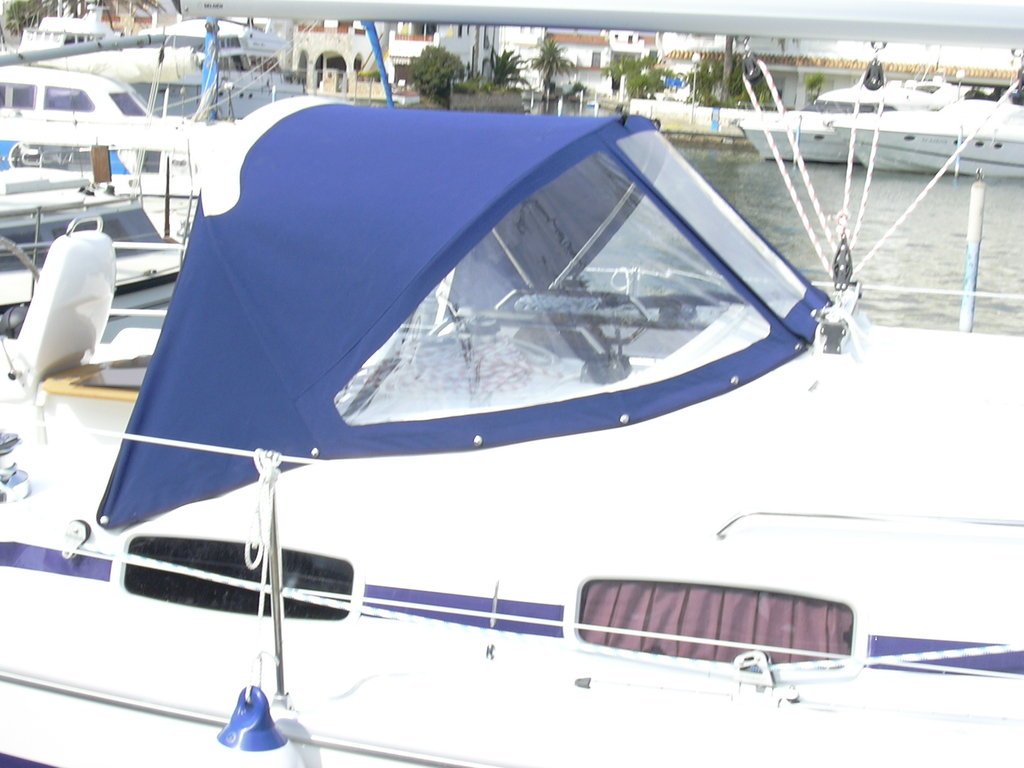 Sprayhood For 2005 Cruiser 37