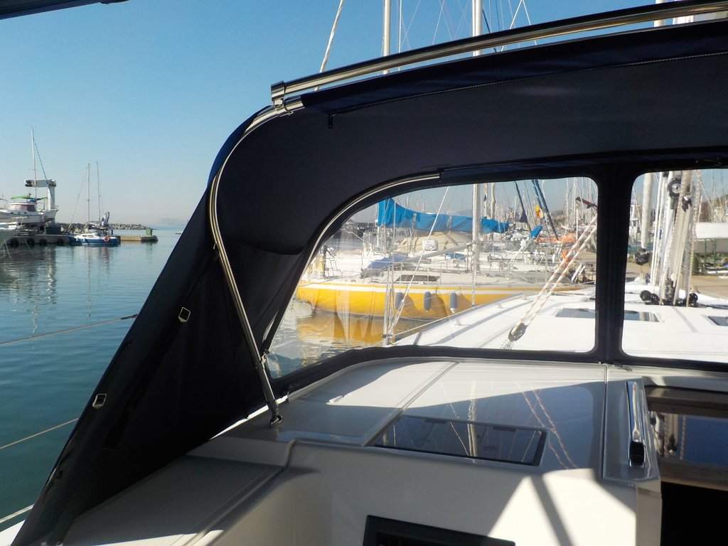 Sprayhood For Holiday C45