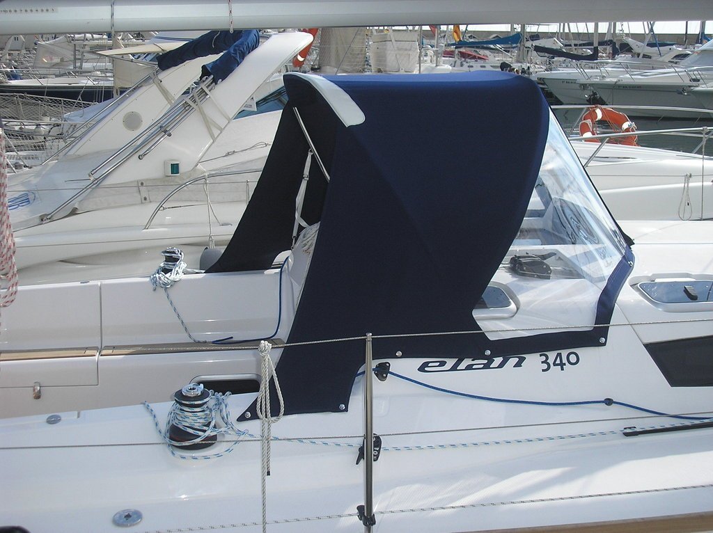 Sprayhood For Elan 340 - sprayhoodz.eu