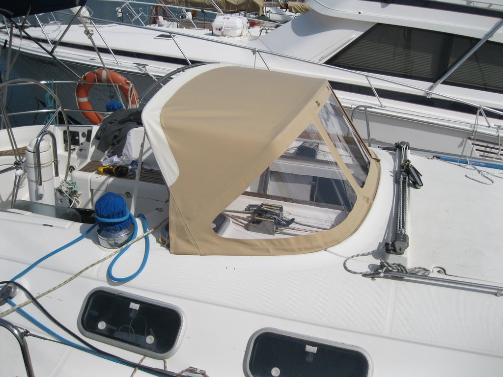 Sprayhood For First 42s7