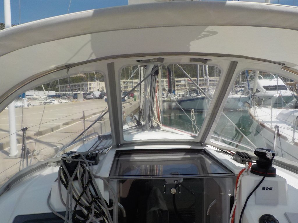 Sprayhood For Oceanis 30.1