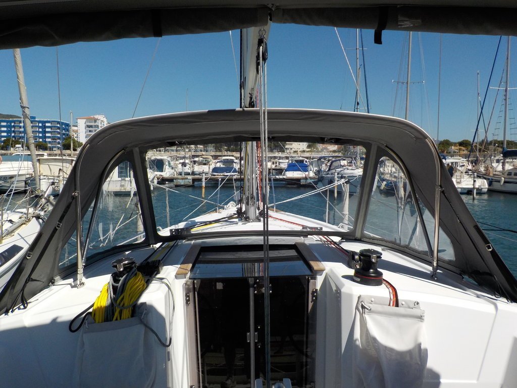 Sprayhood For Oceanis 35.1 without arch - sprayhoodz.eu