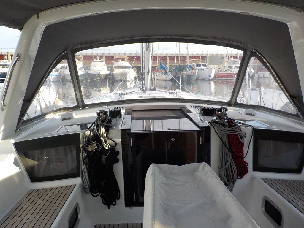 Sprayhood For Oceanis 45