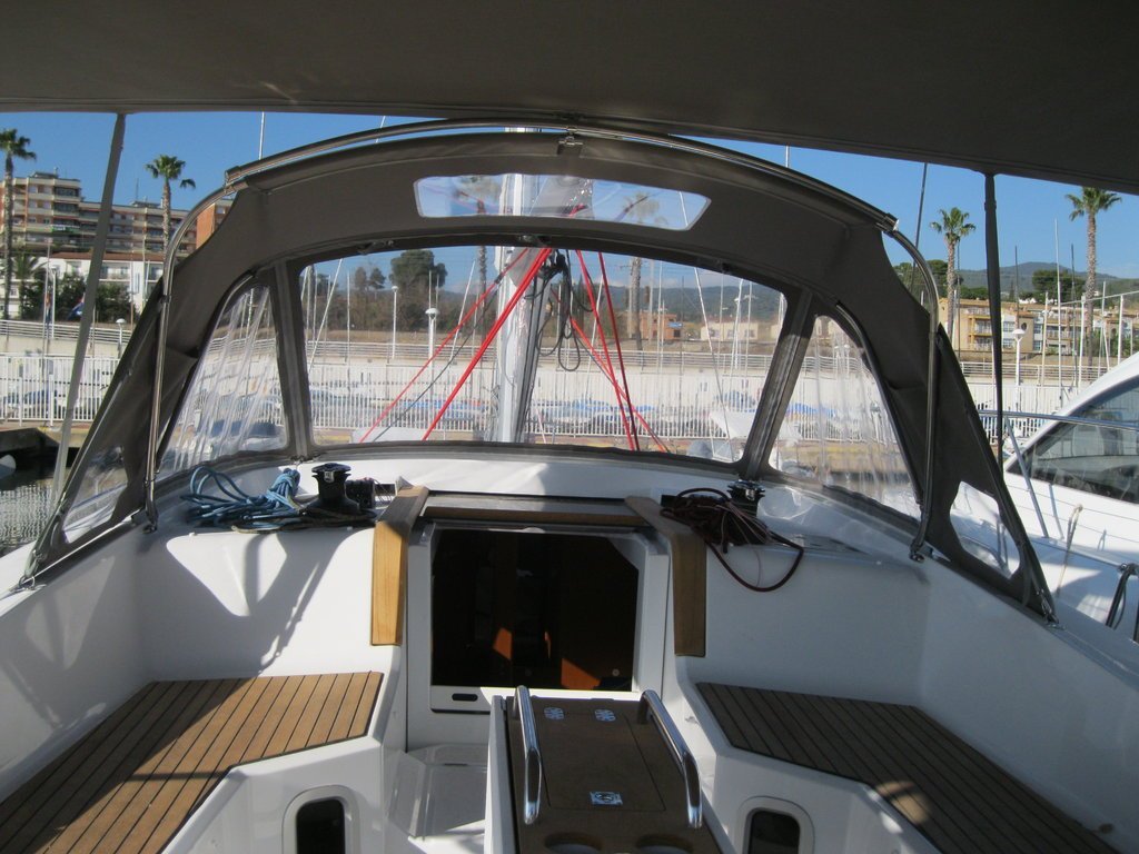 Sprayhood For Sun Odyssey 44DS - sprayhoodz.eu