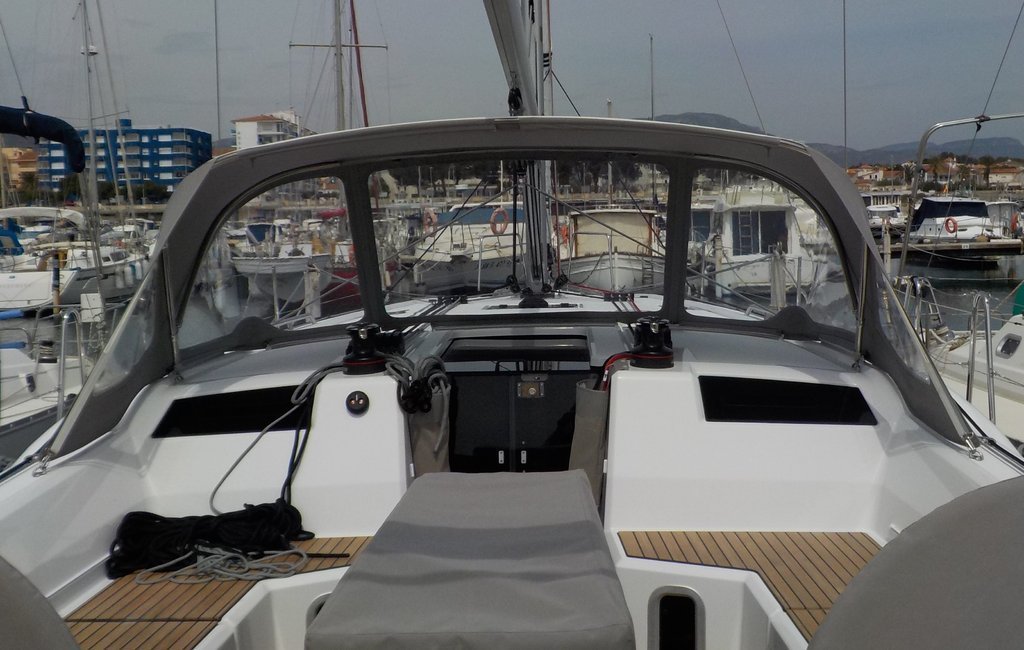 Sprayhood For Oceanis 40.1 - sprayhoodz.eu