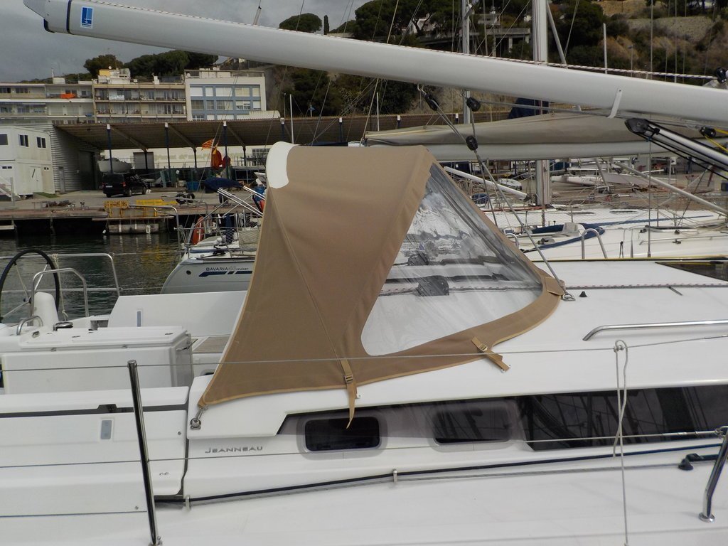 Sun Odyssey Cockpit Cover Guide - sprayhoodz.eu