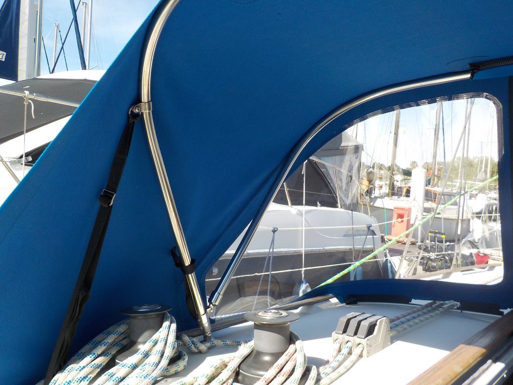 Sunbrella Sprayhood Fabric for Cruising Yachts - sprayhoodz.eu