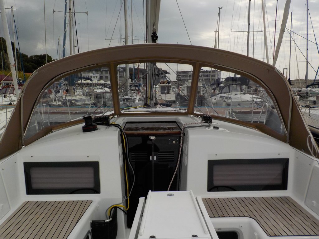 Sprayhood For Sun Odyssey 440