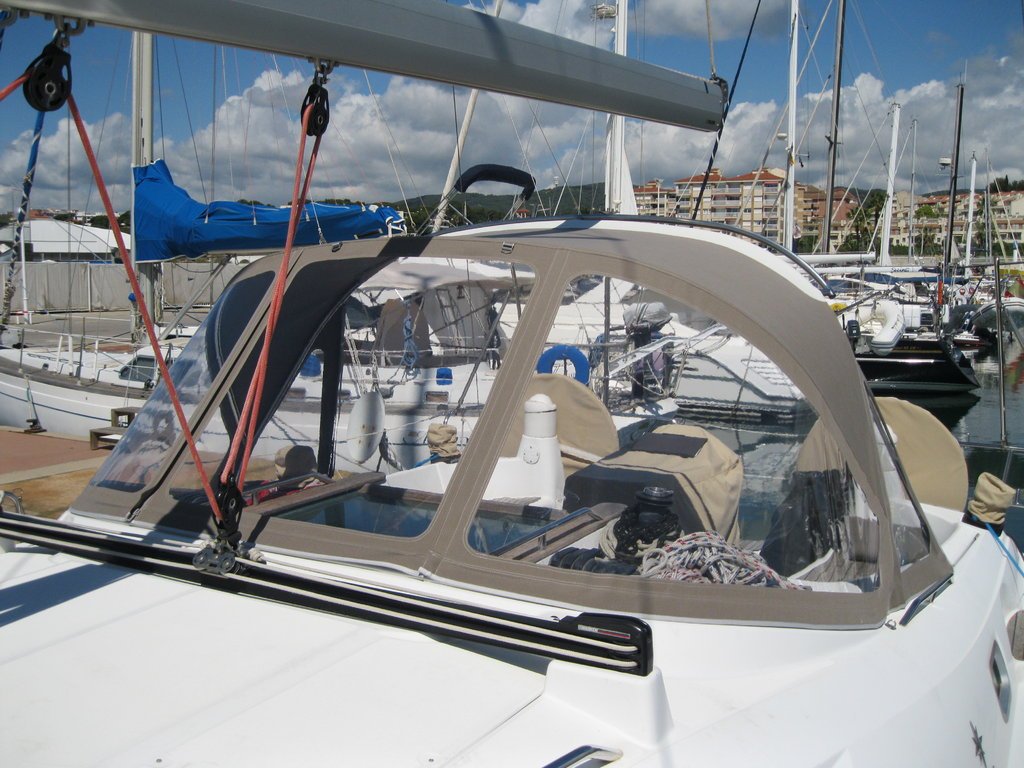 Sprayhood For Sun Odyssey 42DS