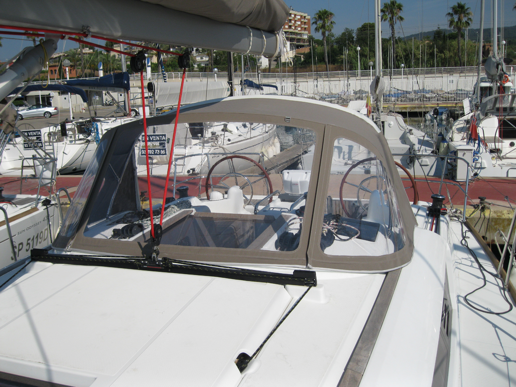 Sprayhood For Sun Odyssey 409