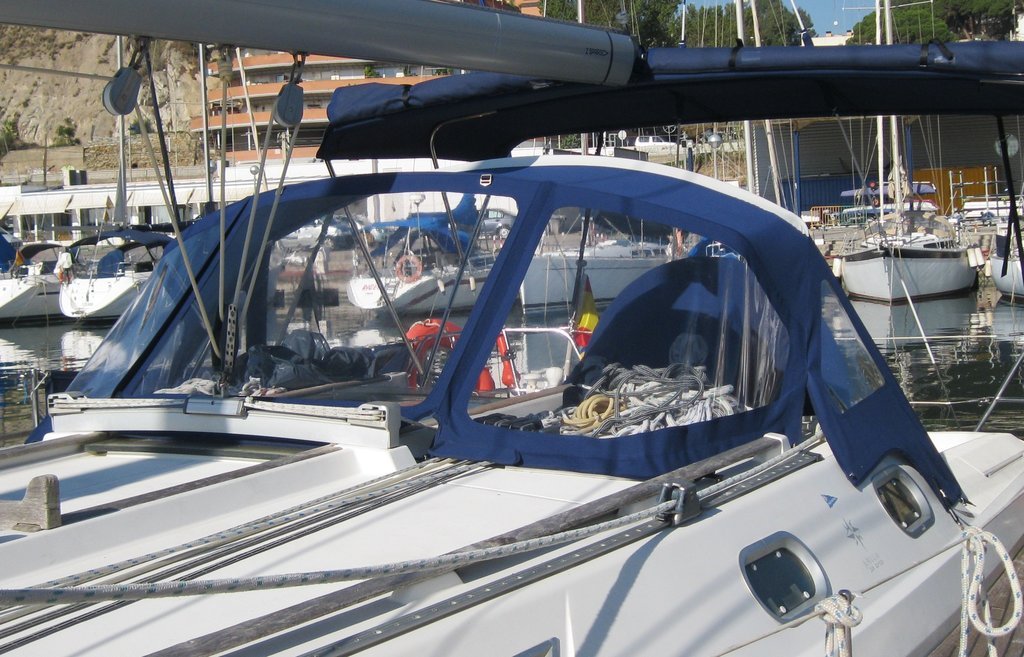 Sprayhood For Sun Odyssey 42.2