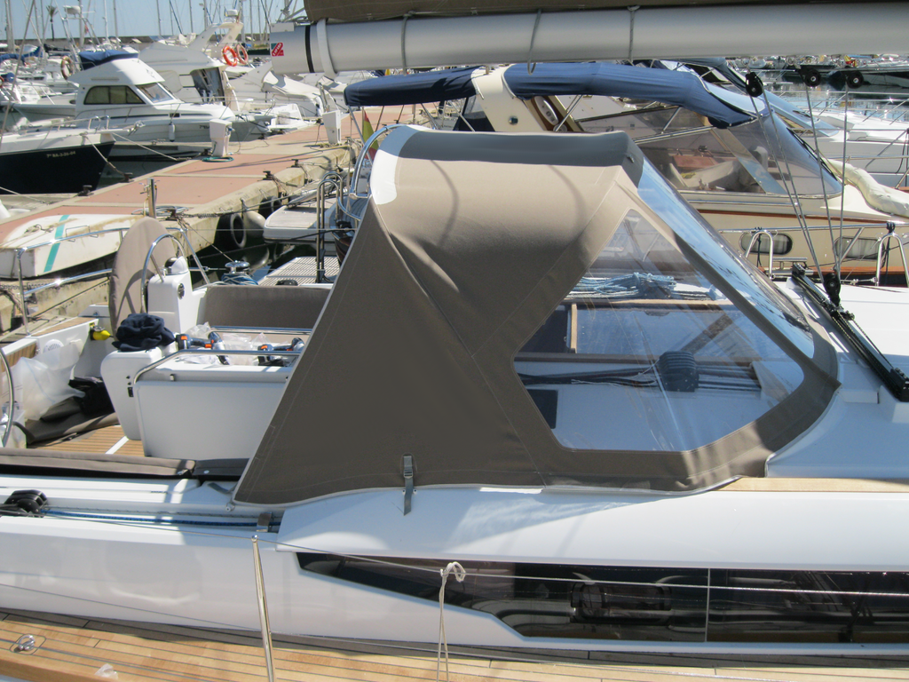 Sprayhood For Sun Odyssey 509