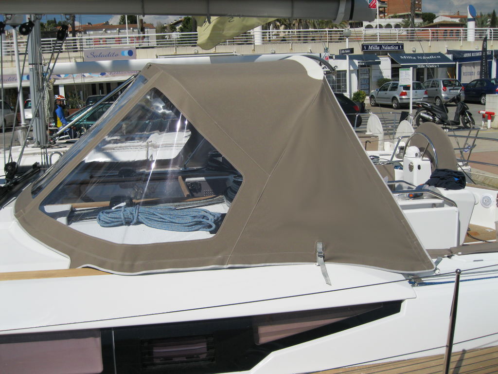 Sprayhood For Sun Odyssey 519